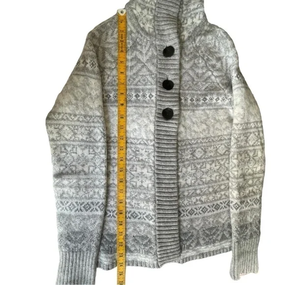 Eddie Bauer Long Sleeve Hooded Cardigan Sweater Snowflake Grey White Size Medium